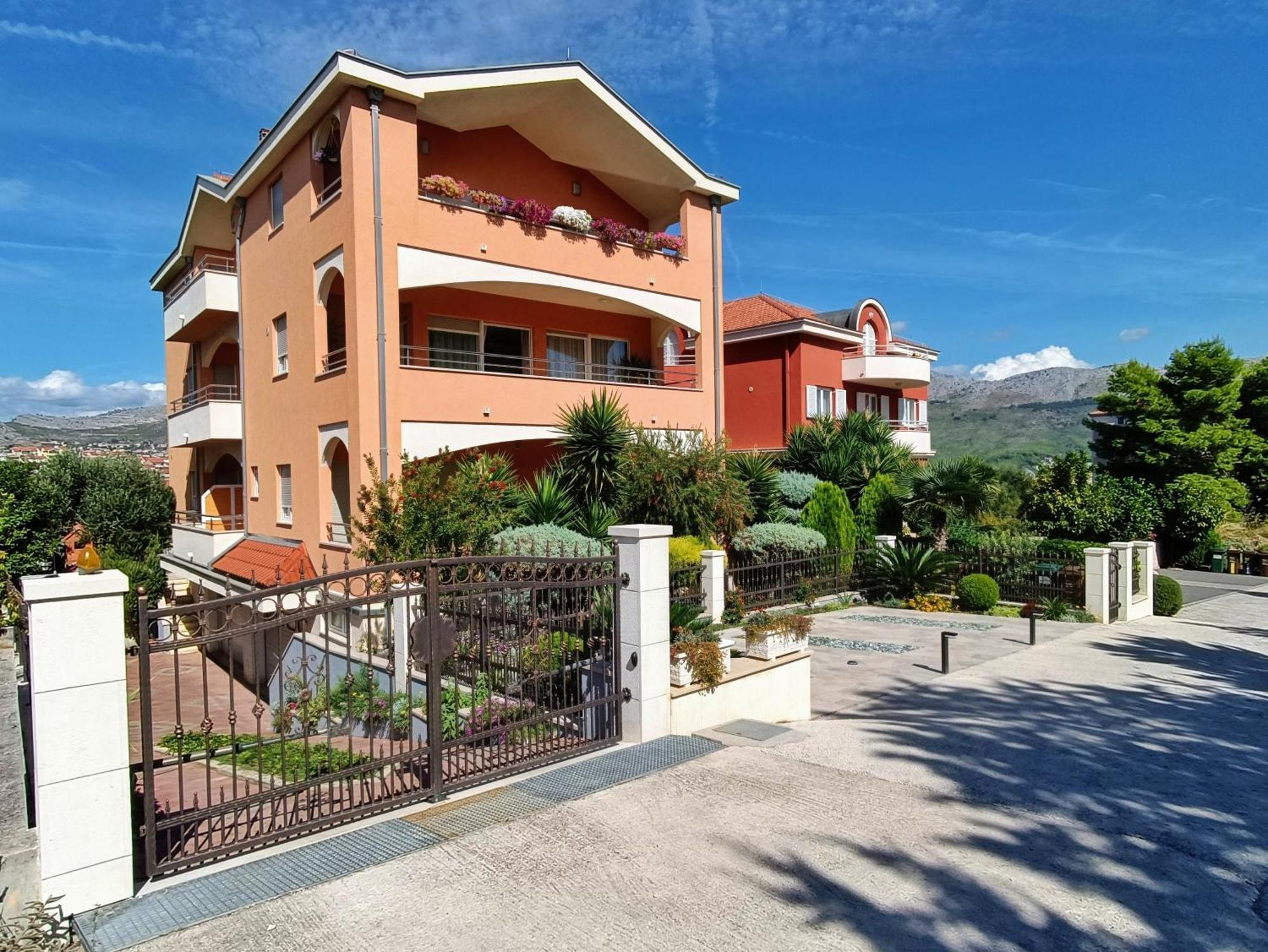 Apartmani Skejic Split Exterior photo